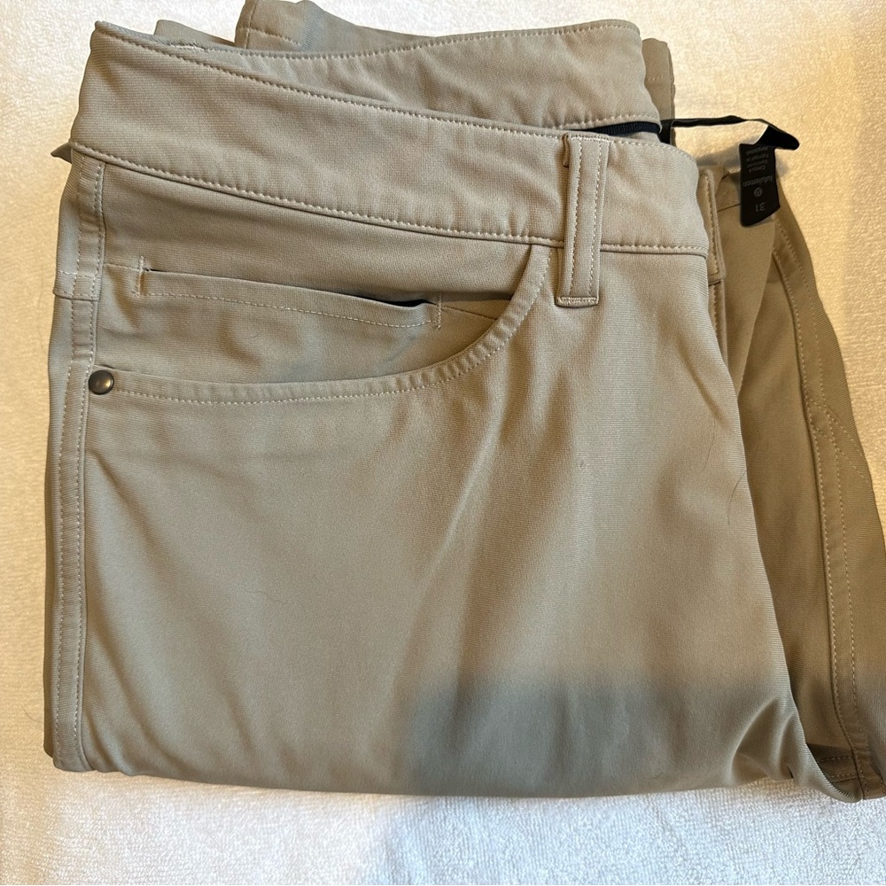 Lululemon Athletica Men's ABC 5-Pocket Pant - Khaki